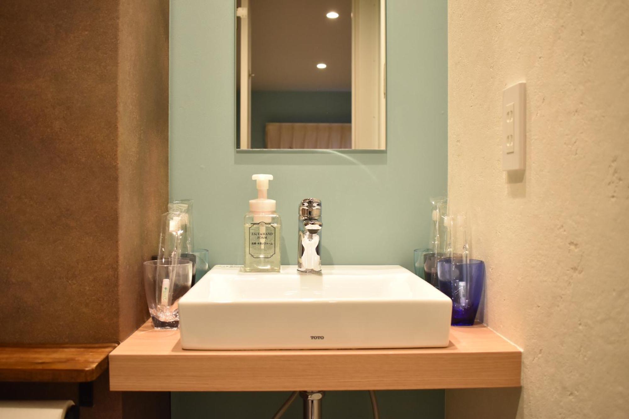 فندق Shinsaibashi House أوساكا الغرفة الصورة