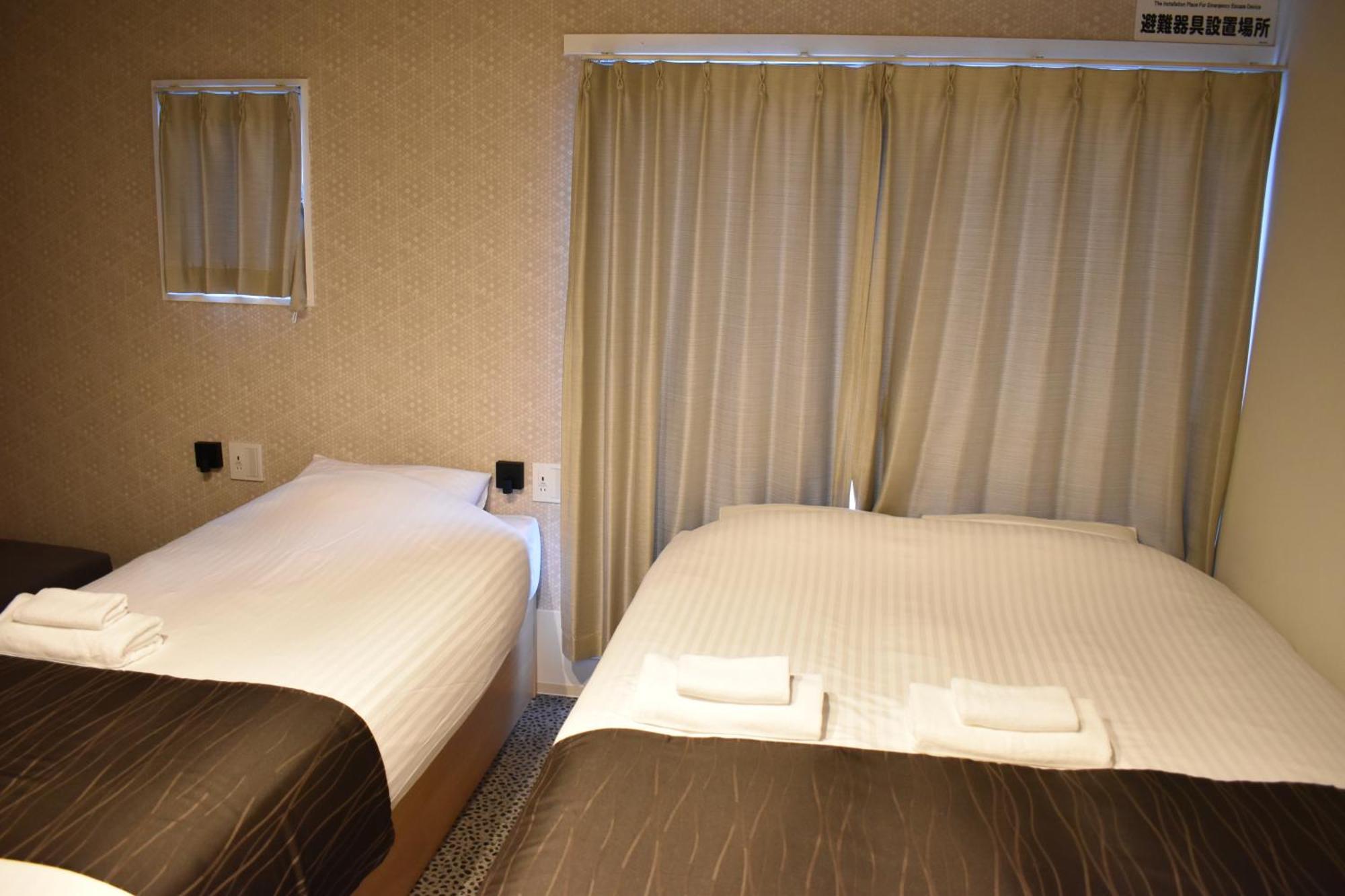 فندق Shinsaibashi House أوساكا الغرفة الصورة